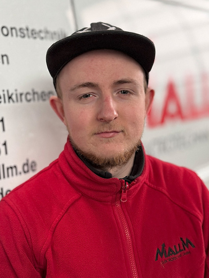 Jan-Niklas Junge bei Mallm Elektrotechnik GmbH in Dreikirchen