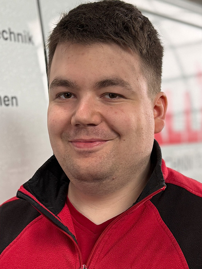 Leon Butzbach bei Mallm Elektrotechnik GmbH in Dreikirchen